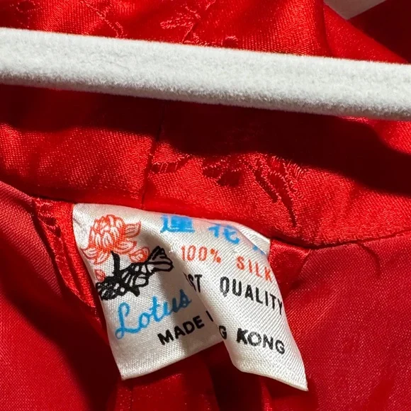 Lotus Vibrant Red Women's Kimono 100%silk - Picture 2 of 7